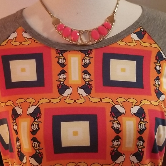 Top - Picture 2 of 3